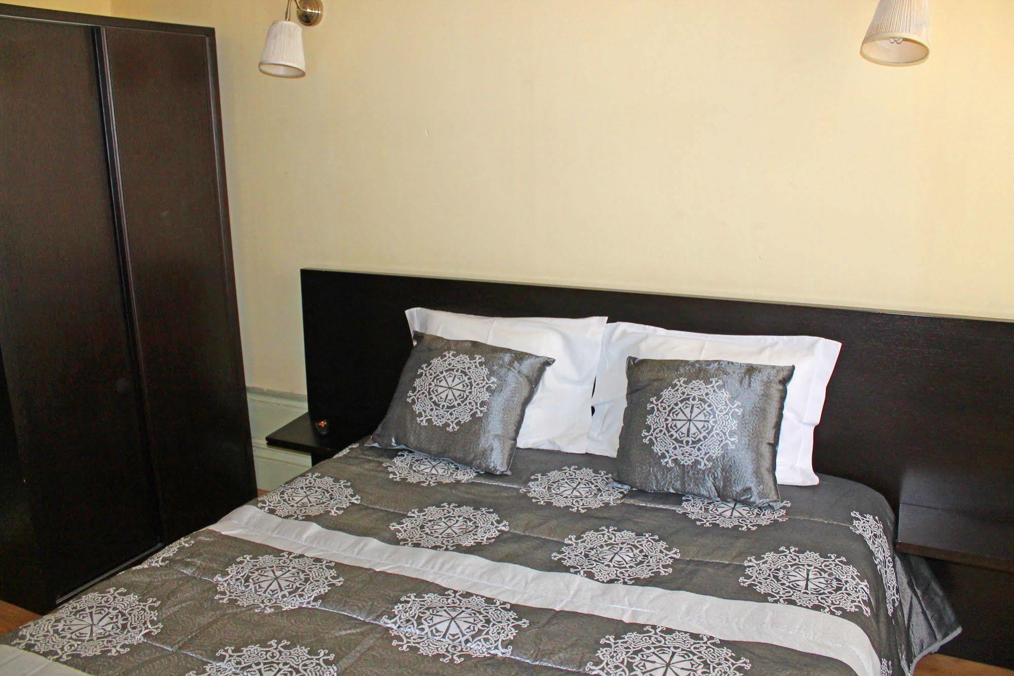Lunar Guest House Porto Dış mekan fotoğraf